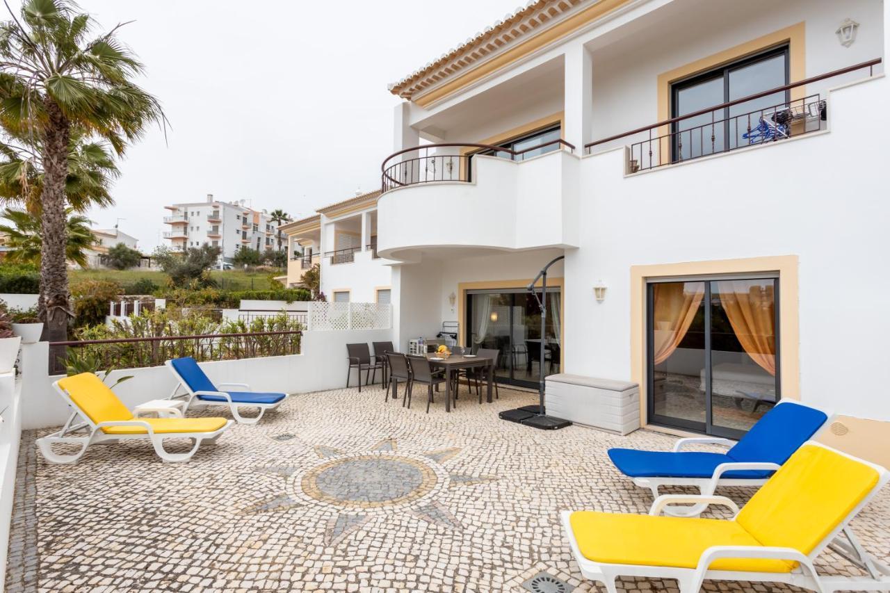 Great 2 Bedroom Apartment With Communal Pool Lagos Exterior photo