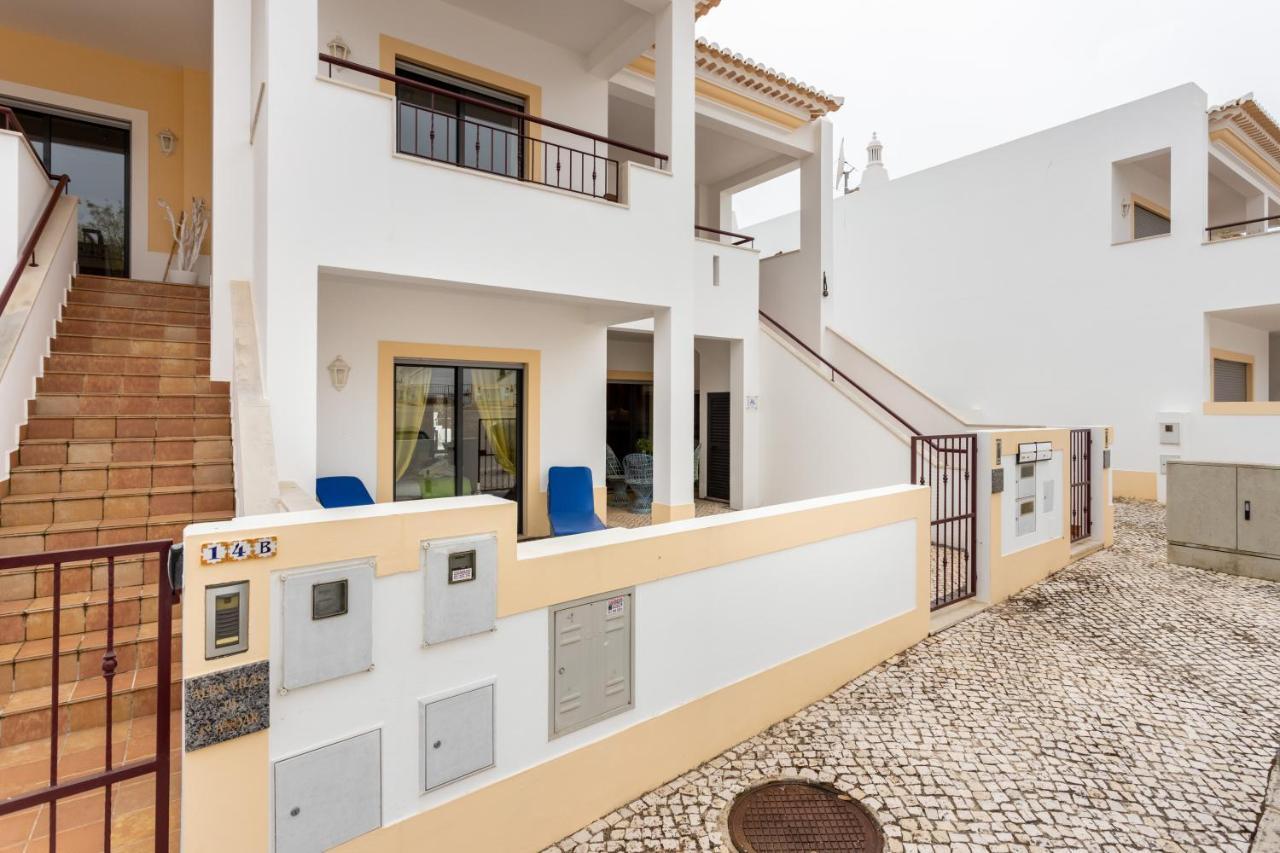 Great 2 Bedroom Apartment With Communal Pool Lagos Exterior photo